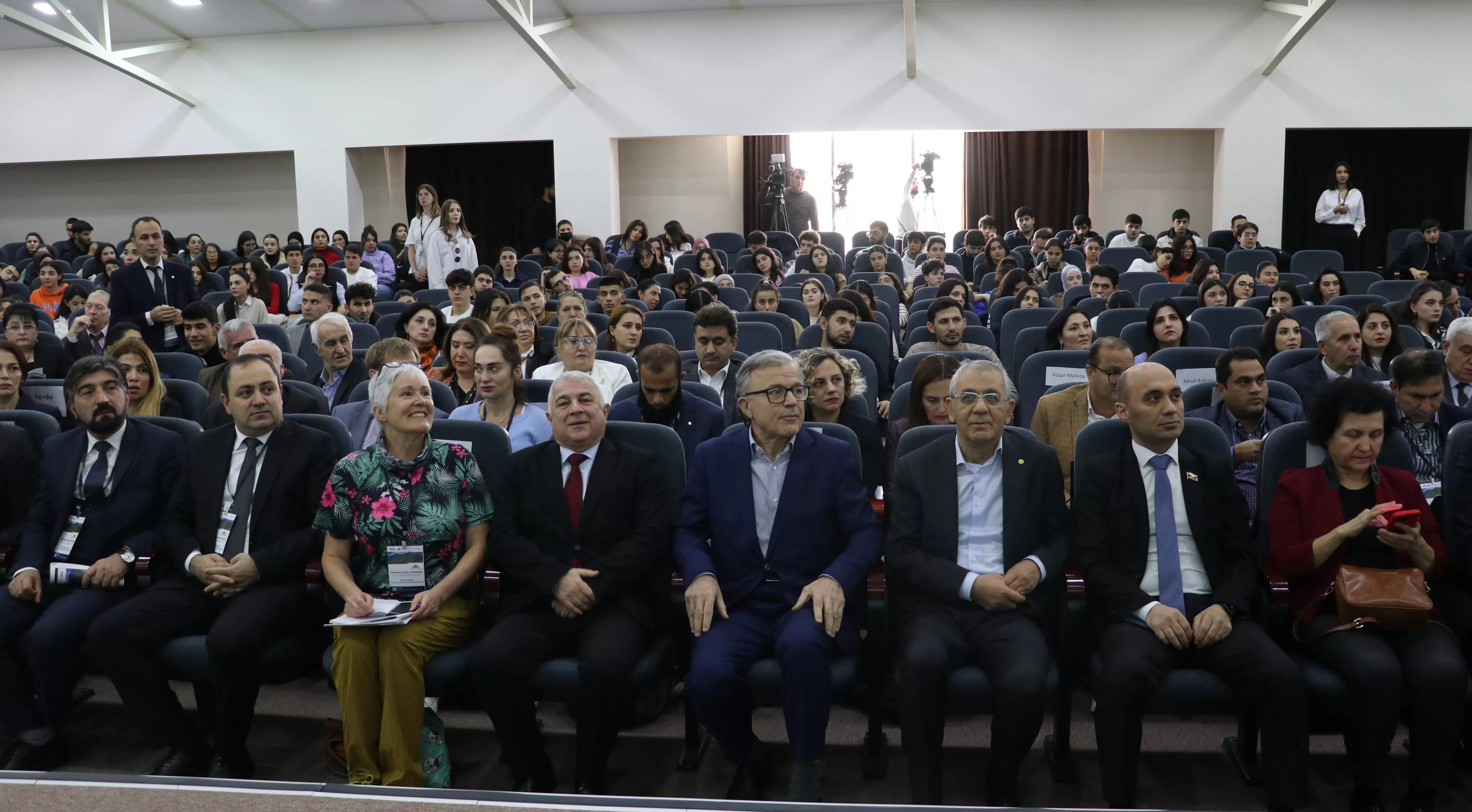 “Dağlar: Biomüxtəliflik, Landşaftlar və Mədəniyyətlər” adlı 2-ci Beynəlxalq Konfrans keçirilib